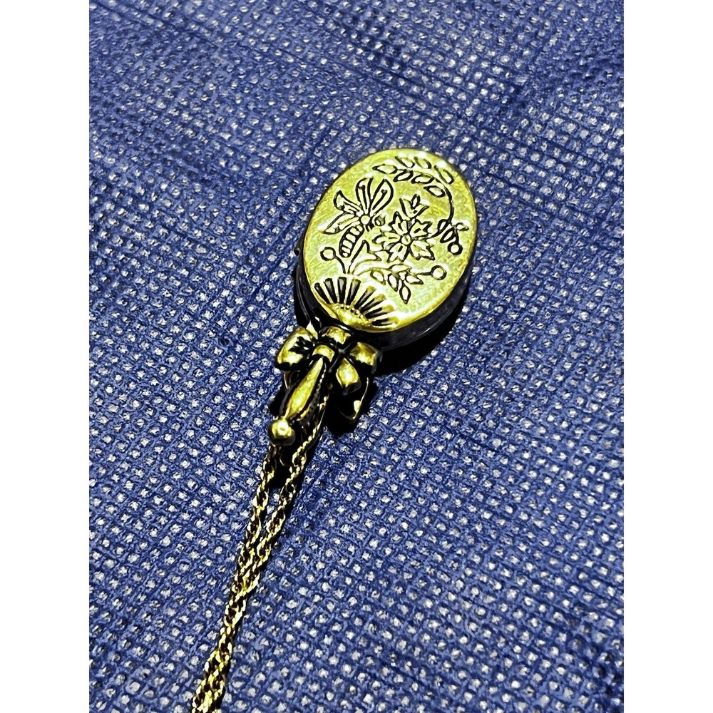 Amway‎ A Tag, Locket, Necklace Gold Tone Photo Beauty Vanity Mirror Locket